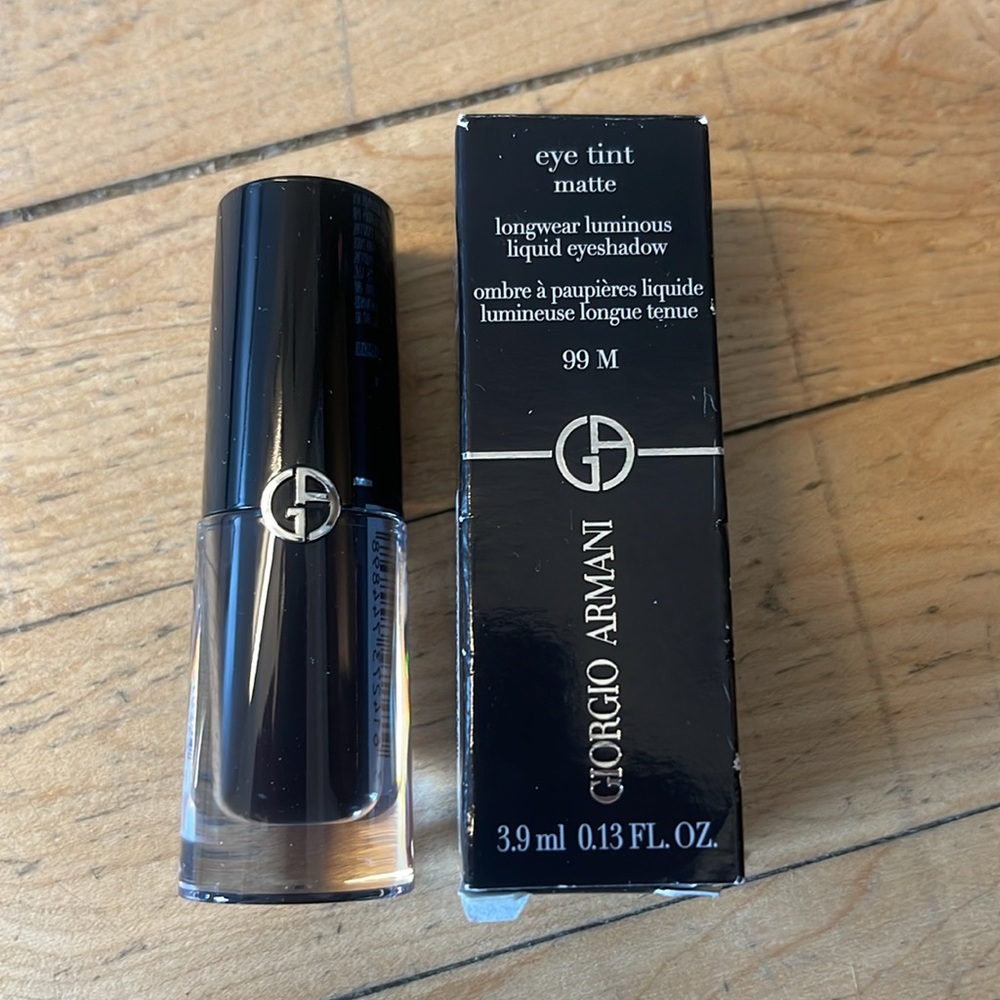 - Armani eye tint matte. # 99M Ebony New